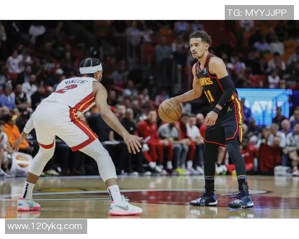 特雷杨带领亚特兰大老鹰队冲击季后赛展现超凡球技与领导力